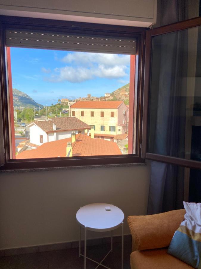 Pozzo Sella Aparthouse - Tramonto Sulla Miniera 伊格莱西亚斯 外观 照片
