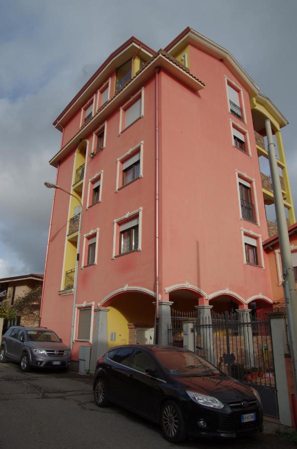 Pozzo Sella Aparthouse - Tramonto Sulla Miniera 伊格莱西亚斯 外观 照片